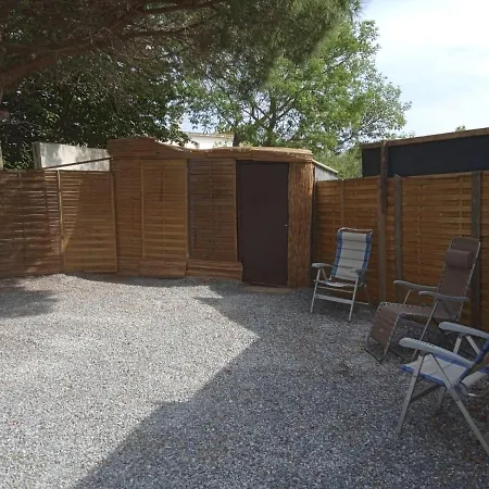 Espace Caravane Valras Campsite *